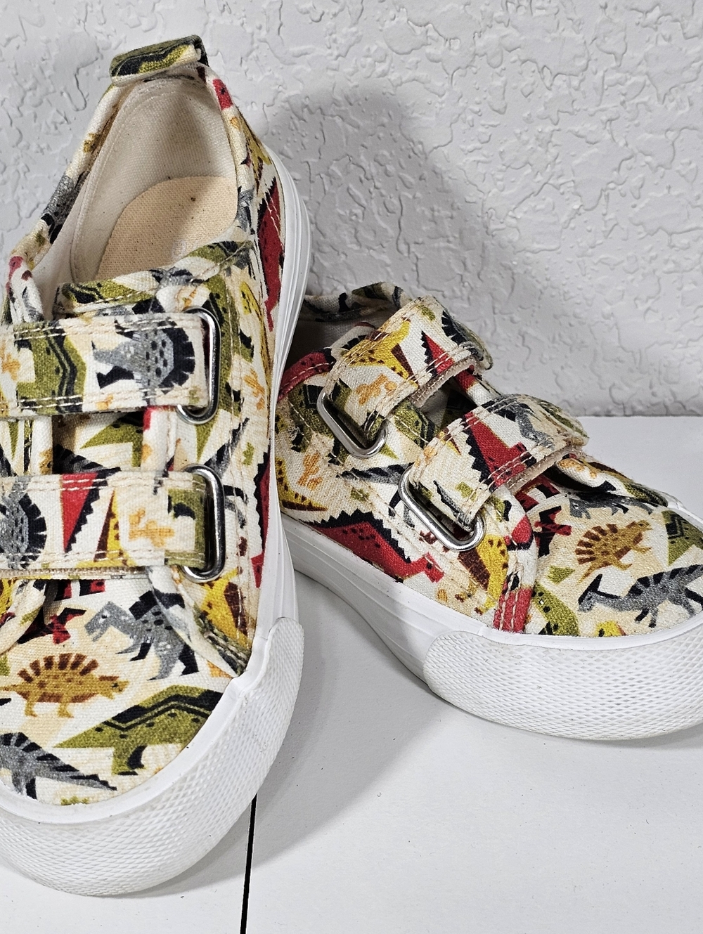 DREAM PAIRS Kids Dinosaur Sneakers Size 10